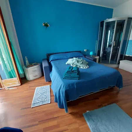 Il Cristallo Sul Mare Homestay